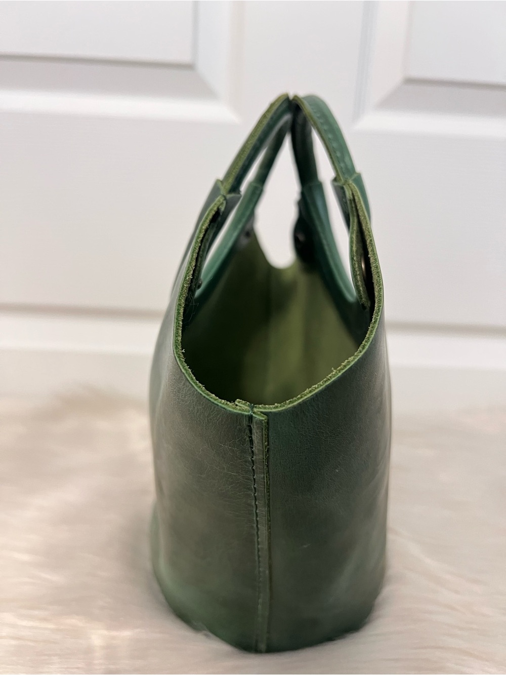 Portland Leather Milian Emerald Green Circle-Handle Tote Bucket Bag - Picture 4 of 13